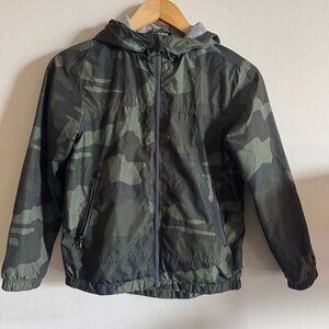 GAP Boy’s Green Wind buster Camo Jacket Sz Medium 8-9 Jacket Jersey-Lined